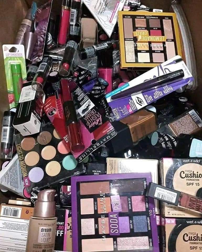 Buy Liquidation Cosmetics Pallets