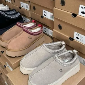 Buy Crocs Sandals Pallets