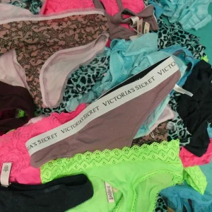 Buy mixed Victoria Secrets Pallets