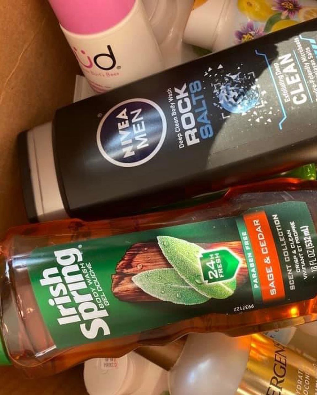 Buy Liquidation Cosmetics Pallets - Image 6