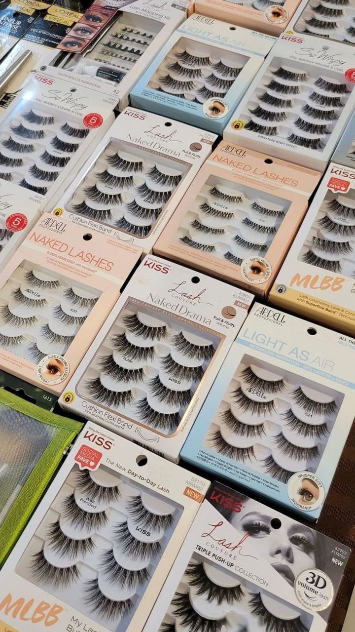 Buy Liquidation Cosmetics Pallets - Image 4