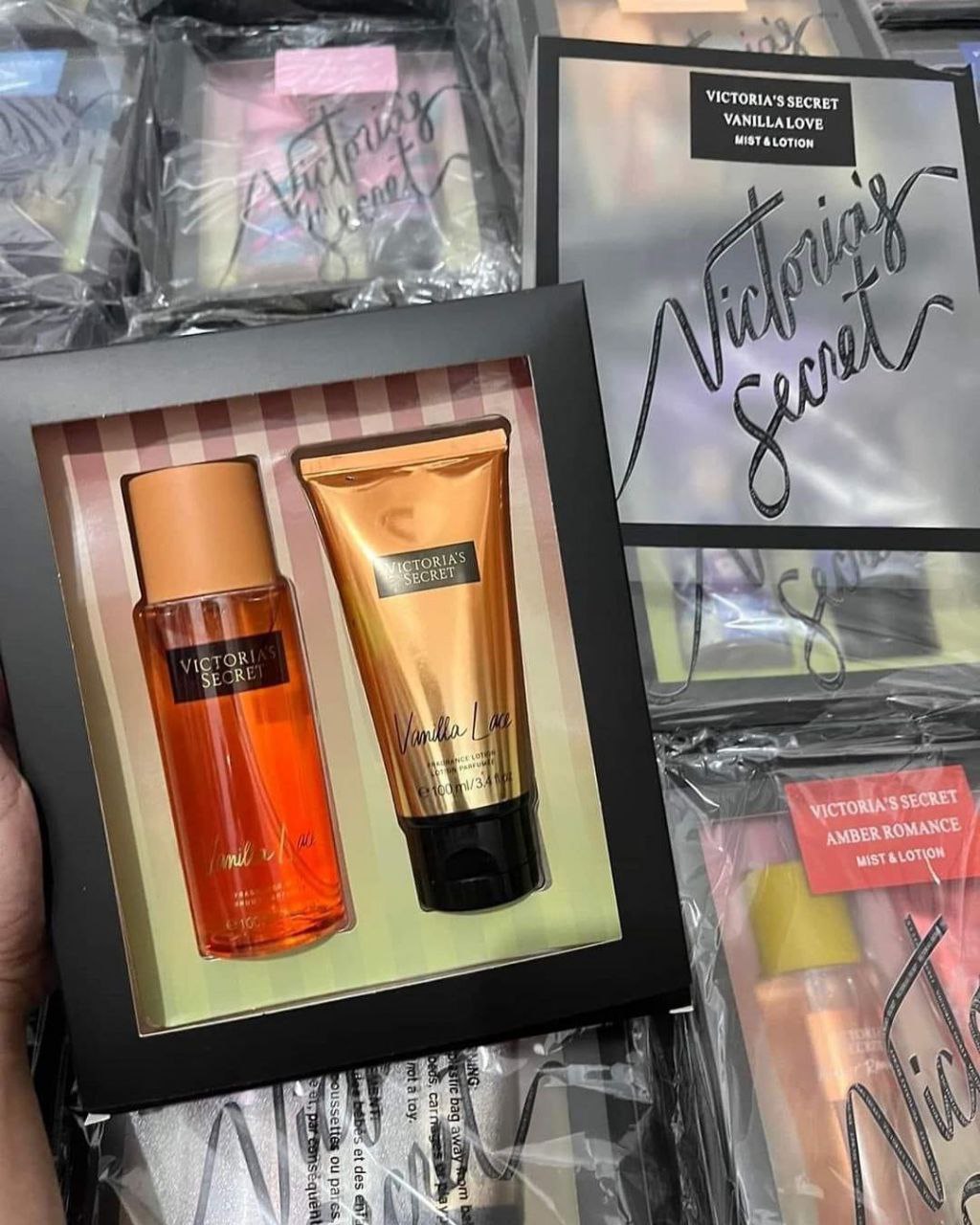 Buy Liquidation Cosmetics Pallets - Image 5