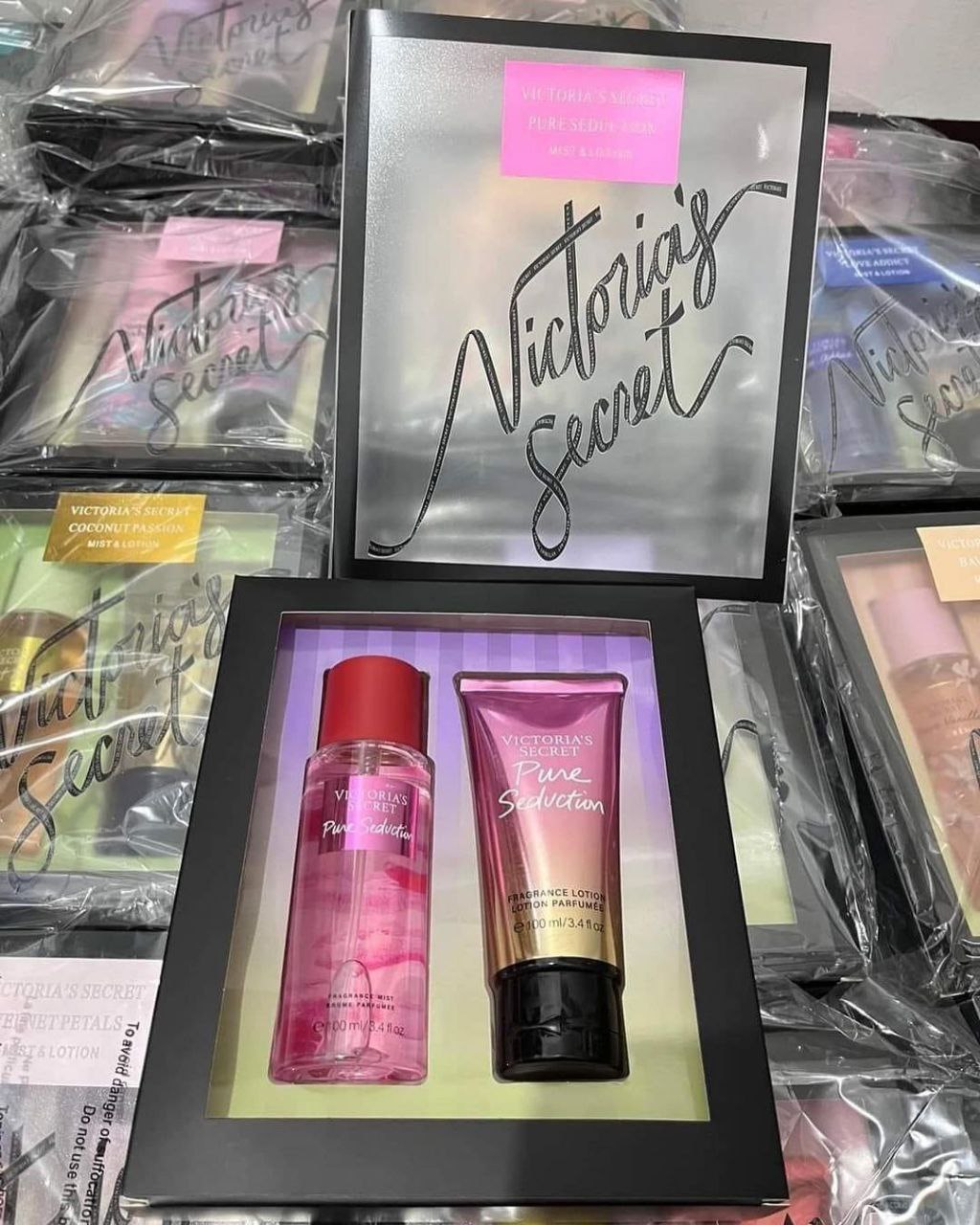 Buy Liquidation Cosmetics Pallets - Image 3