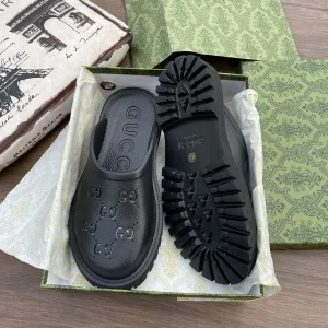 Buy Authentic Gucci Slides Pallets